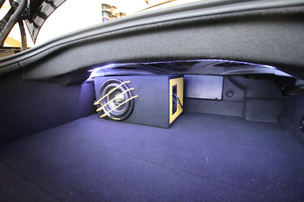 Ground Zero GZRB 20SPL Gehäusesubwoofer