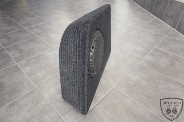 Subwoofer im passenden Gehäuse für Alfa Romeo Stelvio