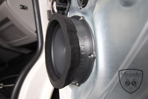 VW T5 2003 bis 2015 Hochwertige Lautsprecher von Helix - Hochtöner und Tieftöner