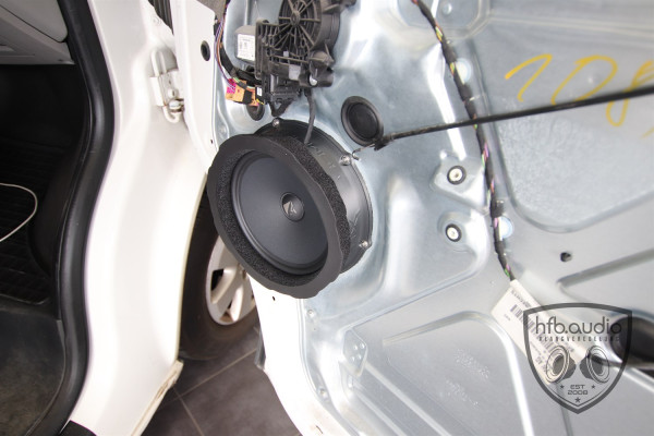 VW T5 2003 bis 2015 Hochwertige Lautsprecher von Helix - Hochtöner und Tieftöner