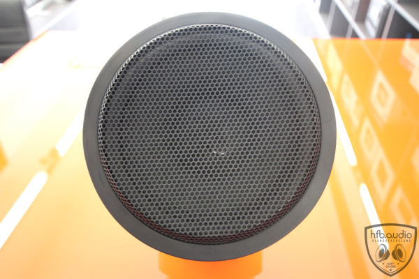 Subwoofer im passenden Gehäuse für Mercedes CLA W117 und W118