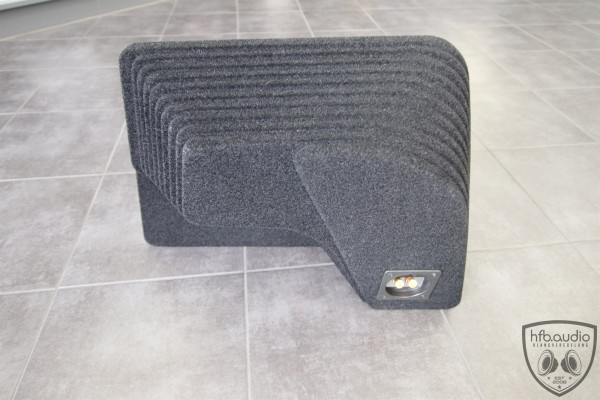 Subwoofer im passenden Gehäuse für Alfa Romeo Stelvio